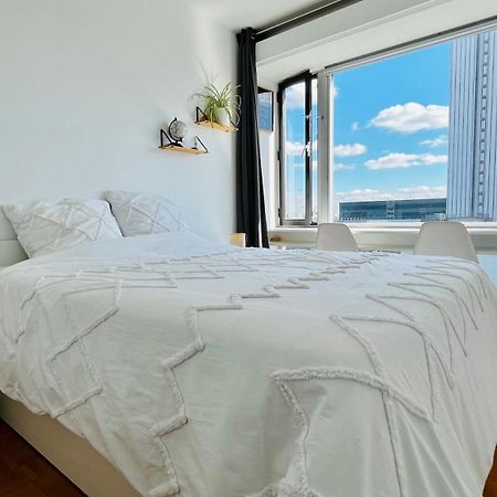 2 Private Bedrooms, Montparnasse Station Paris Exteriör bild