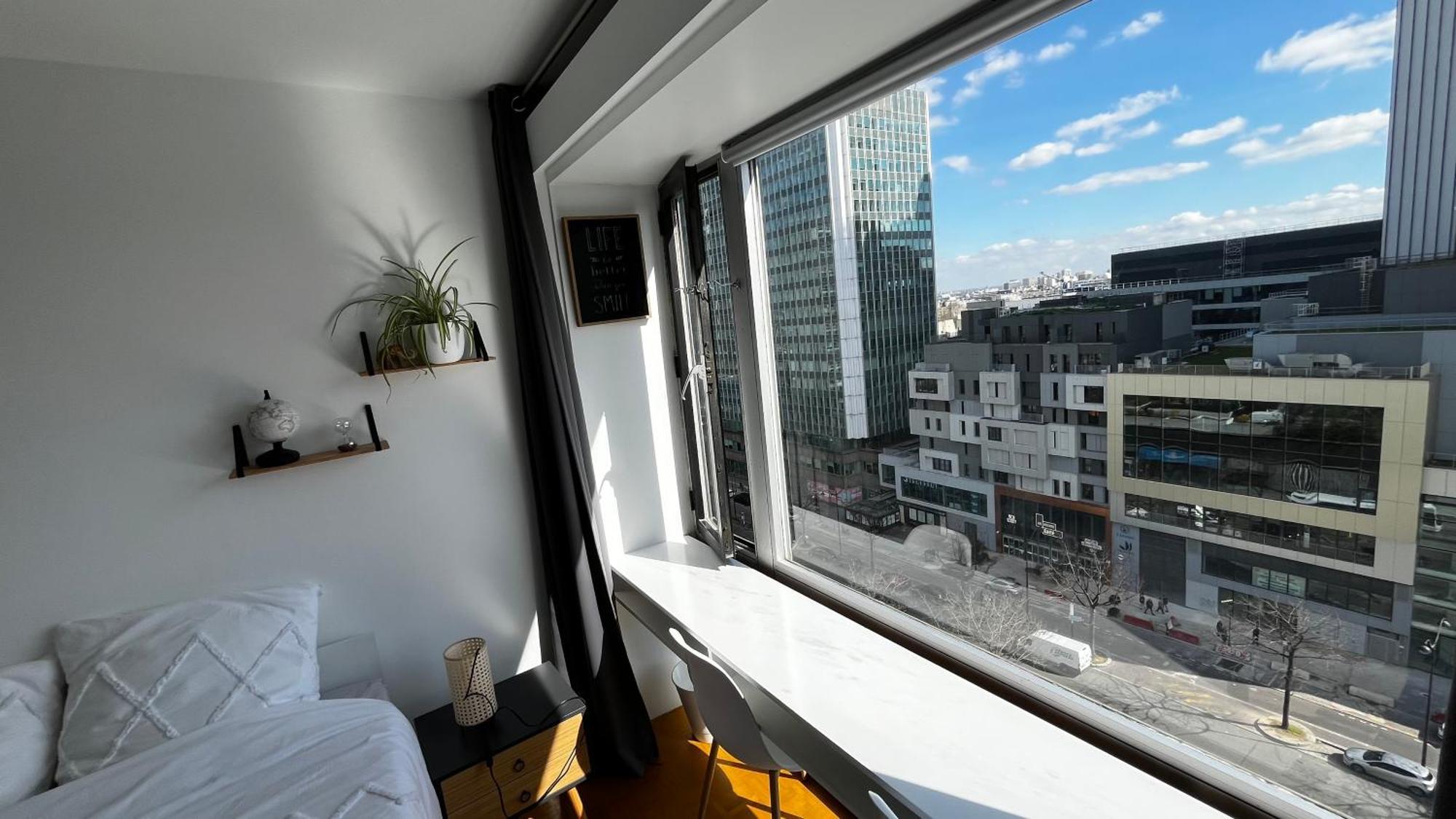 2 Private Bedrooms, Montparnasse Station Paris Exteriör bild