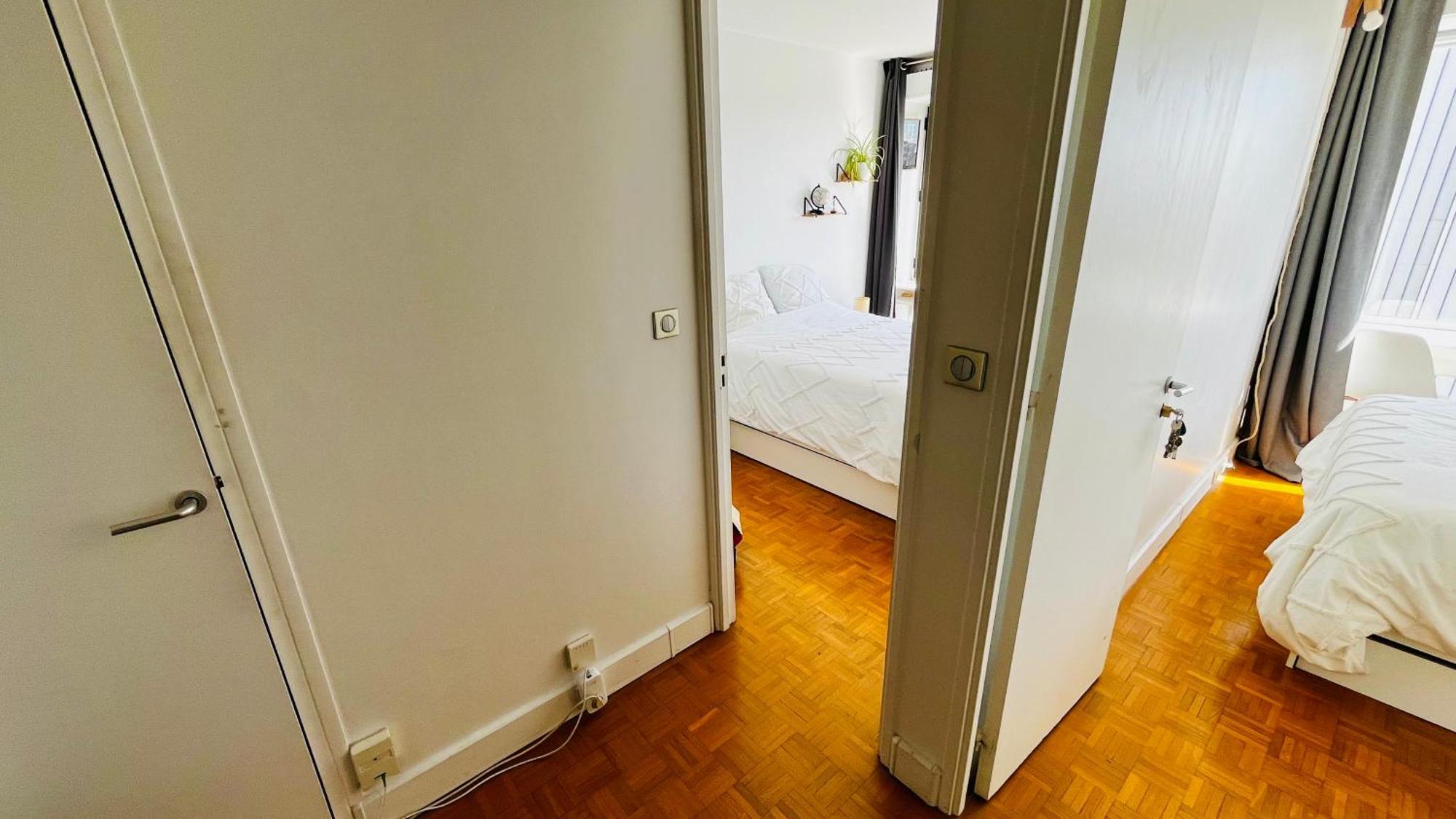 2 Private Bedrooms, Montparnasse Station Paris Exteriör bild