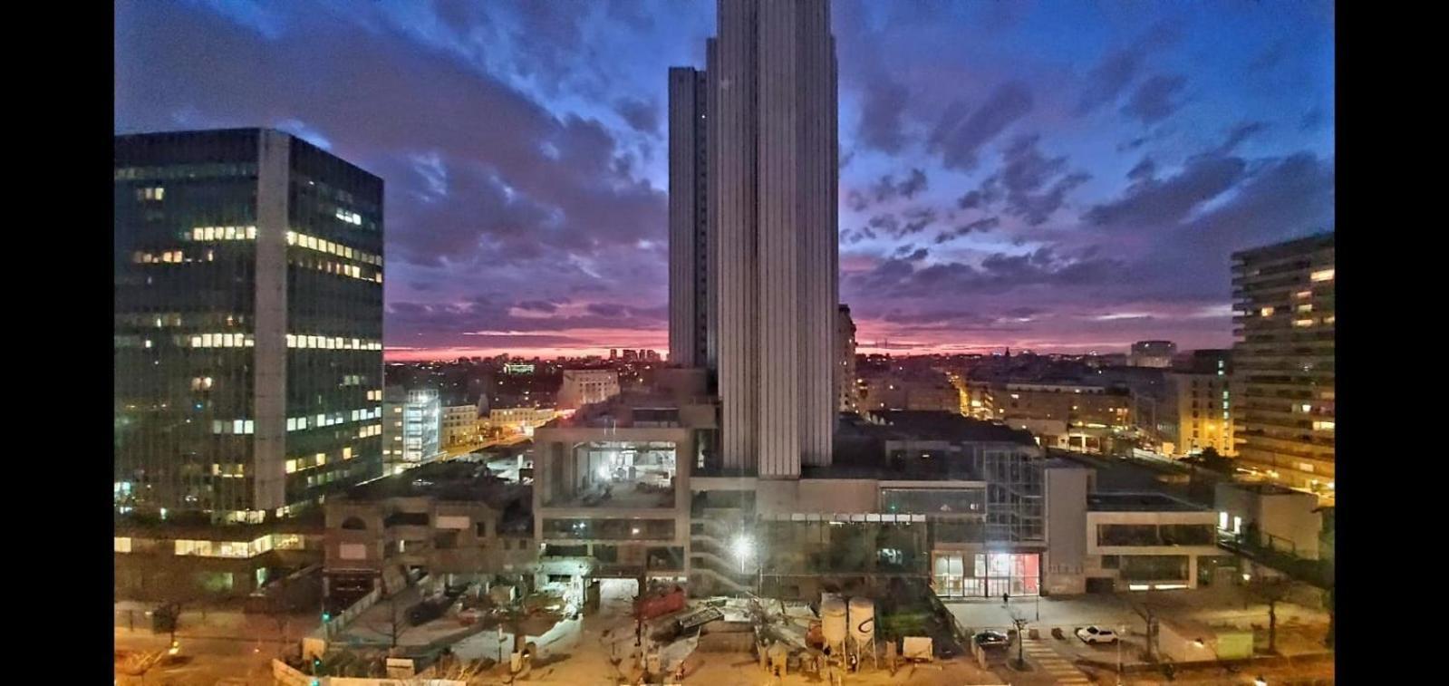 2 Private Bedrooms, Montparnasse Station Paris Exteriör bild